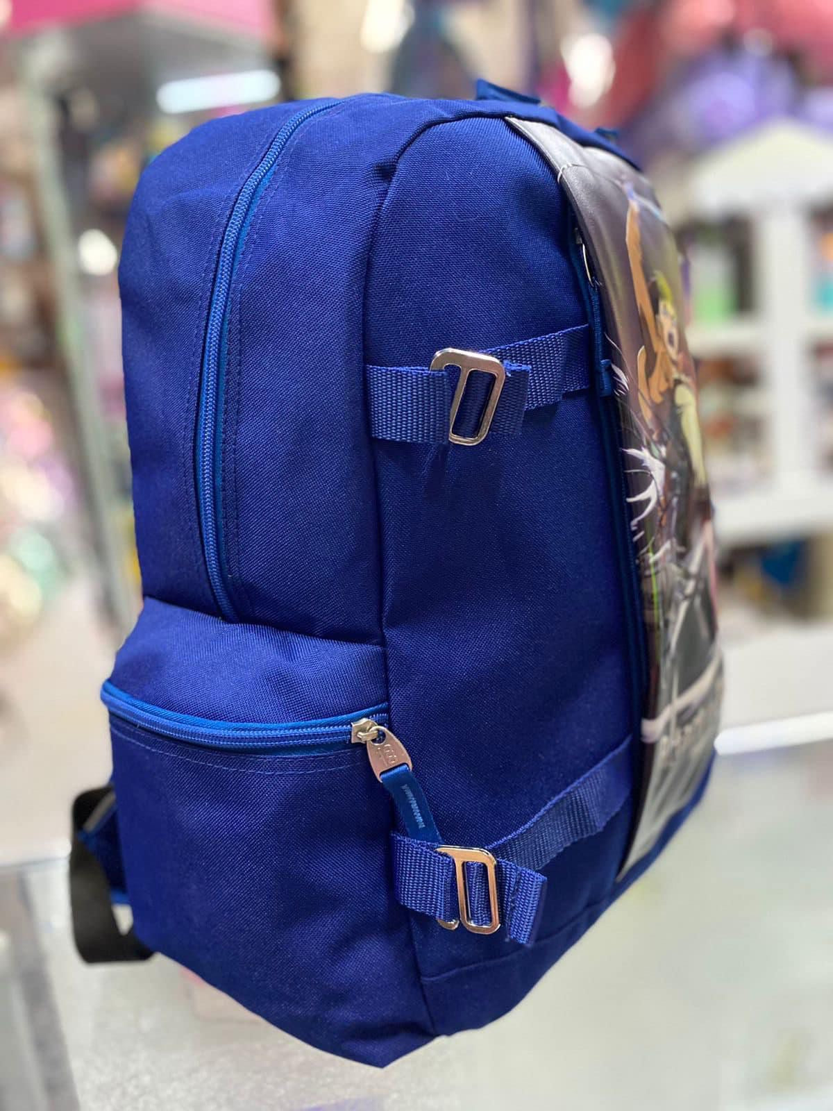 MOCHILA JUVENIL ATTACK ON TITAN LEVI CHENSON