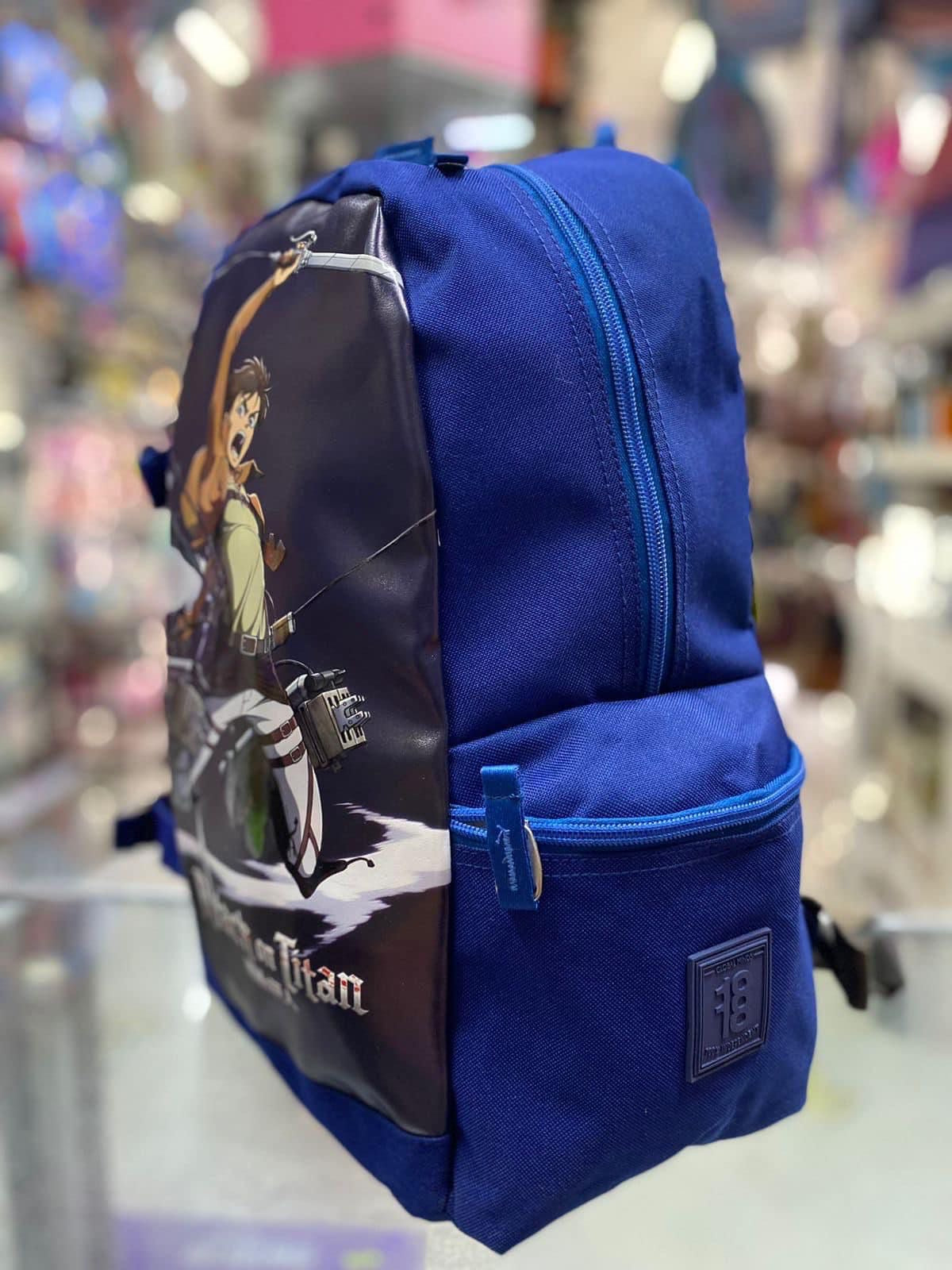 MOCHILA JUVENIL ATTACK ON TITAN LEVI CHENSON