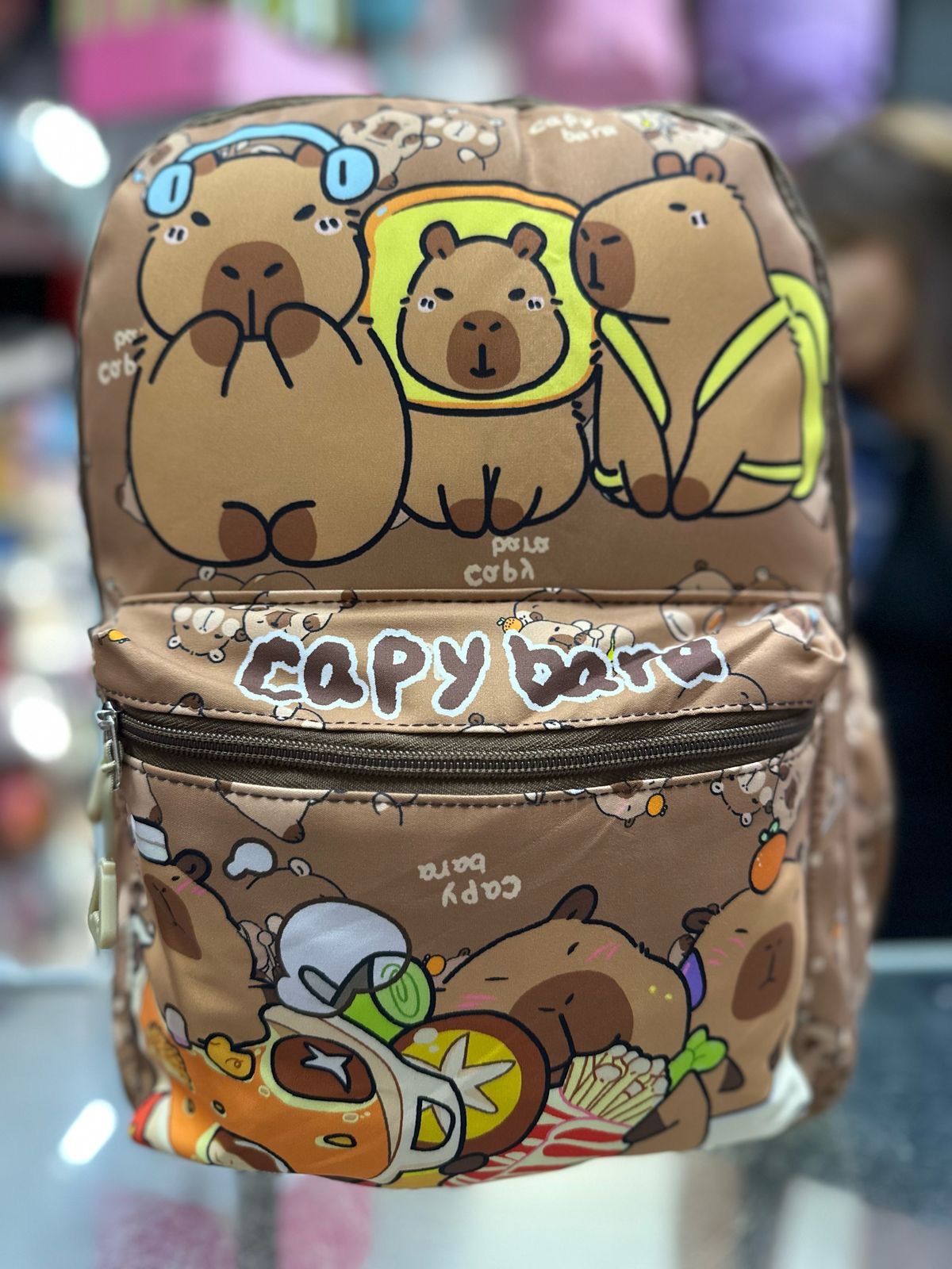 Mochila juvenil capibara