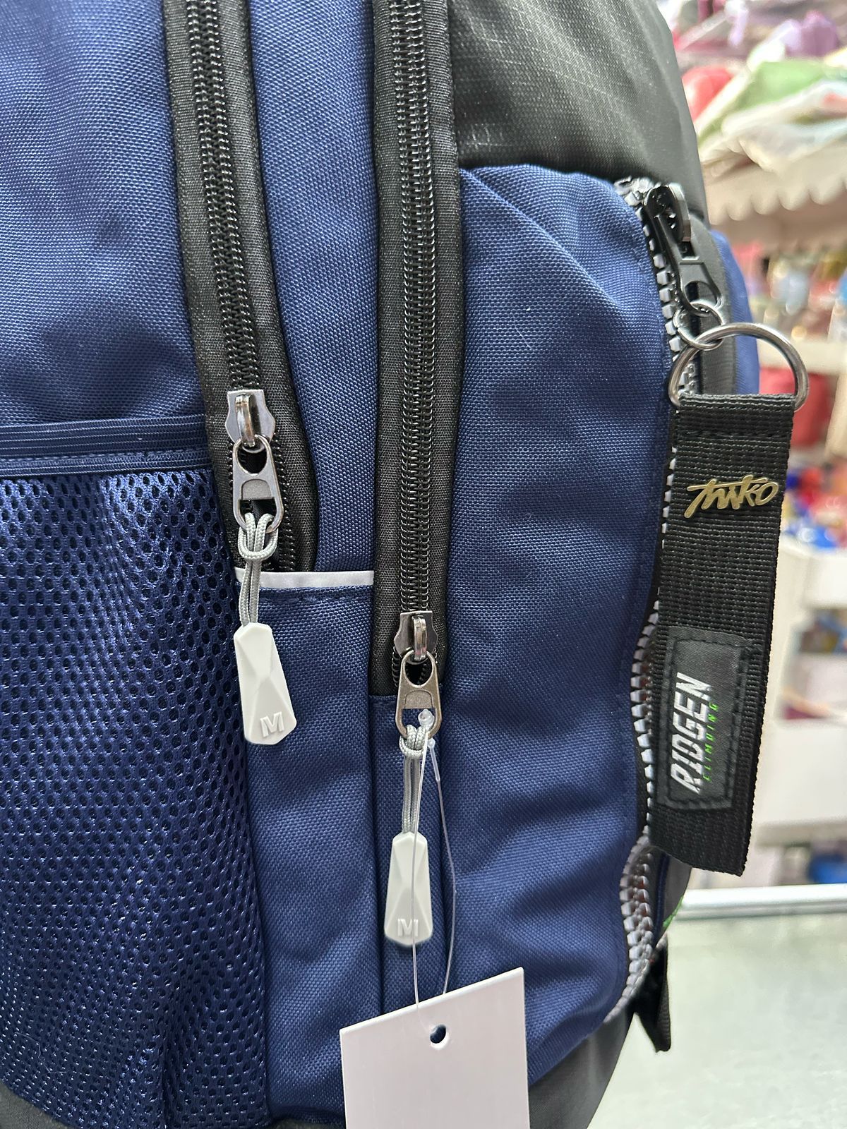 Mochila juvenil llavero rodgen Miko