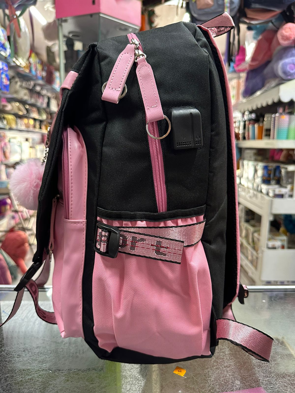 MOCHILA JUVENIL NESUKO