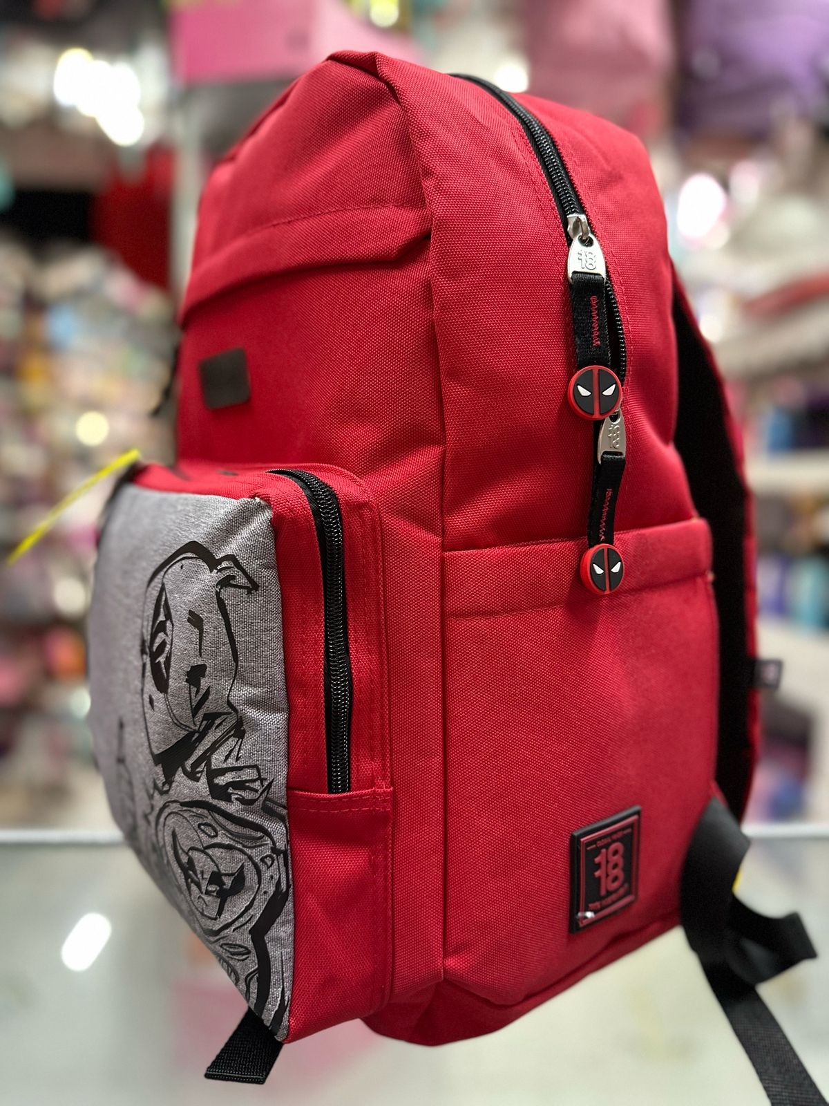Mochila juvenil deadpool bicolor Chenson