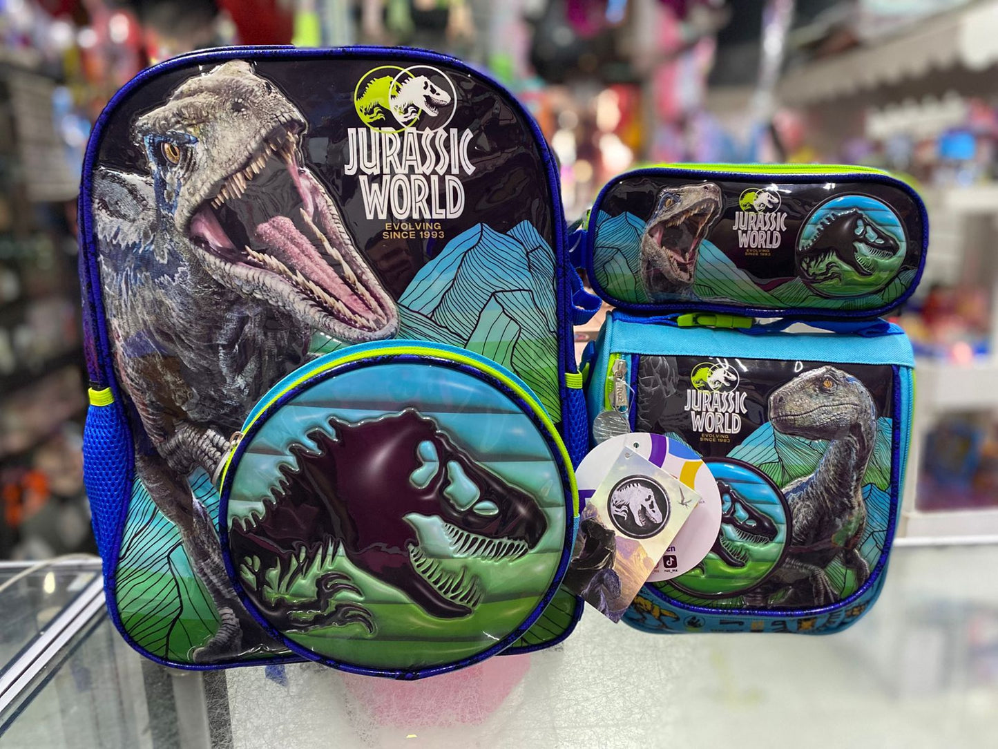 Combo primaria Jurassic world Ruz