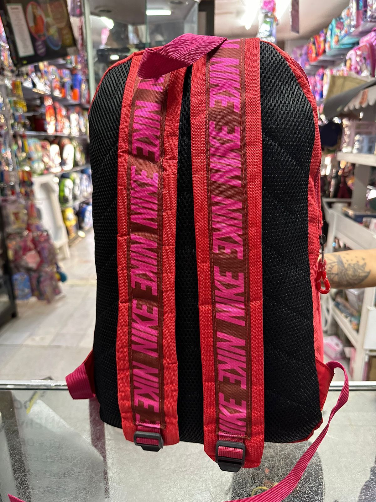Mochila juvenil triple paloma Nike