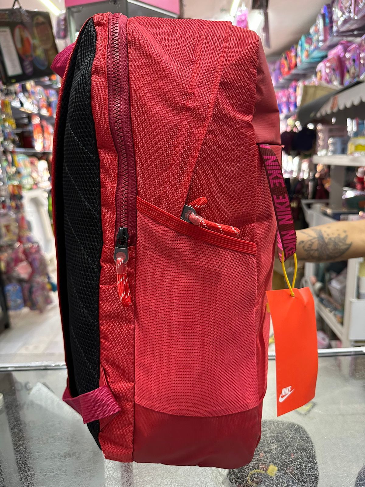 Mochila juvenil triple paloma Nike