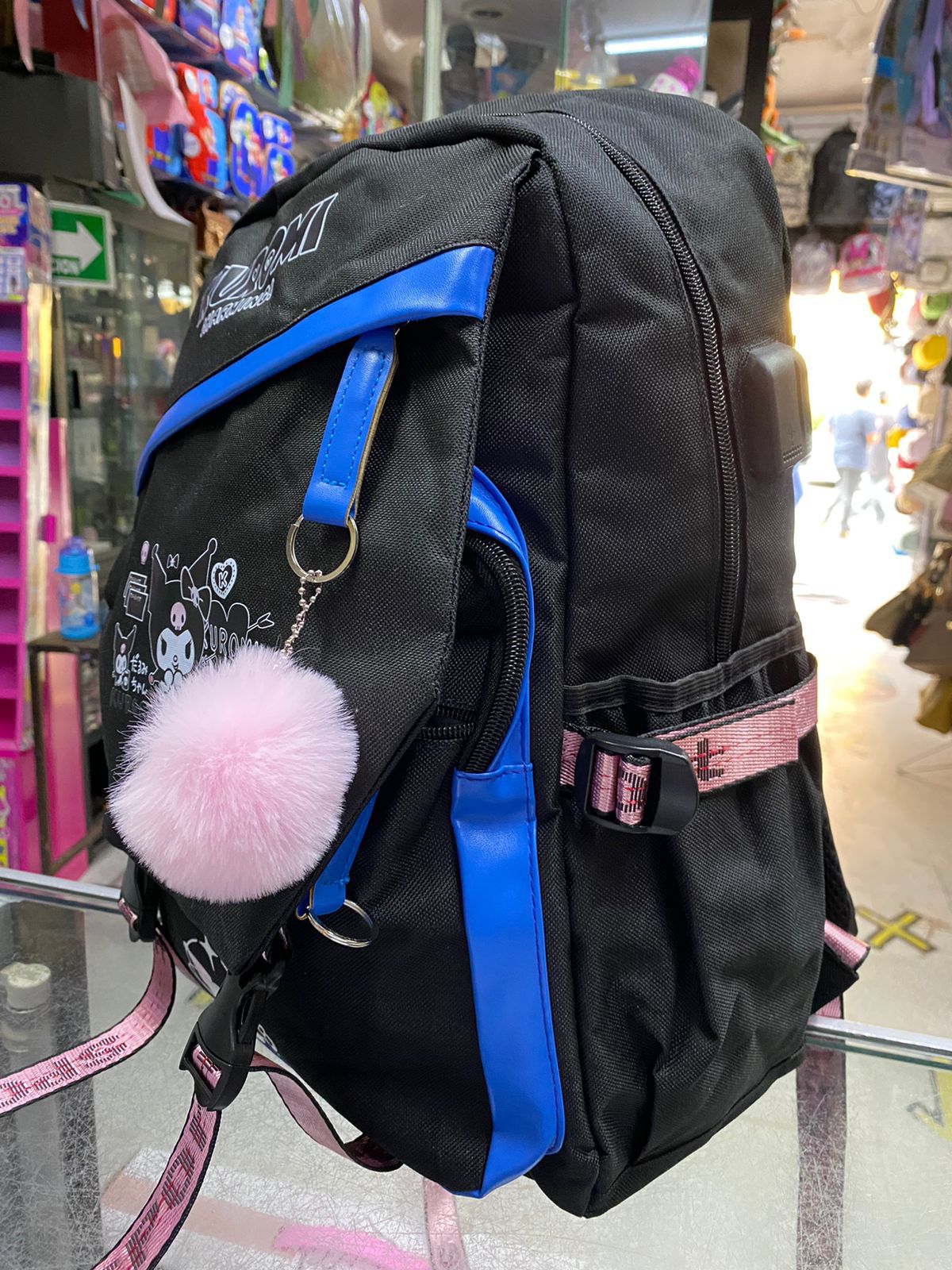 MOCHILA JUVENIL KUROMY