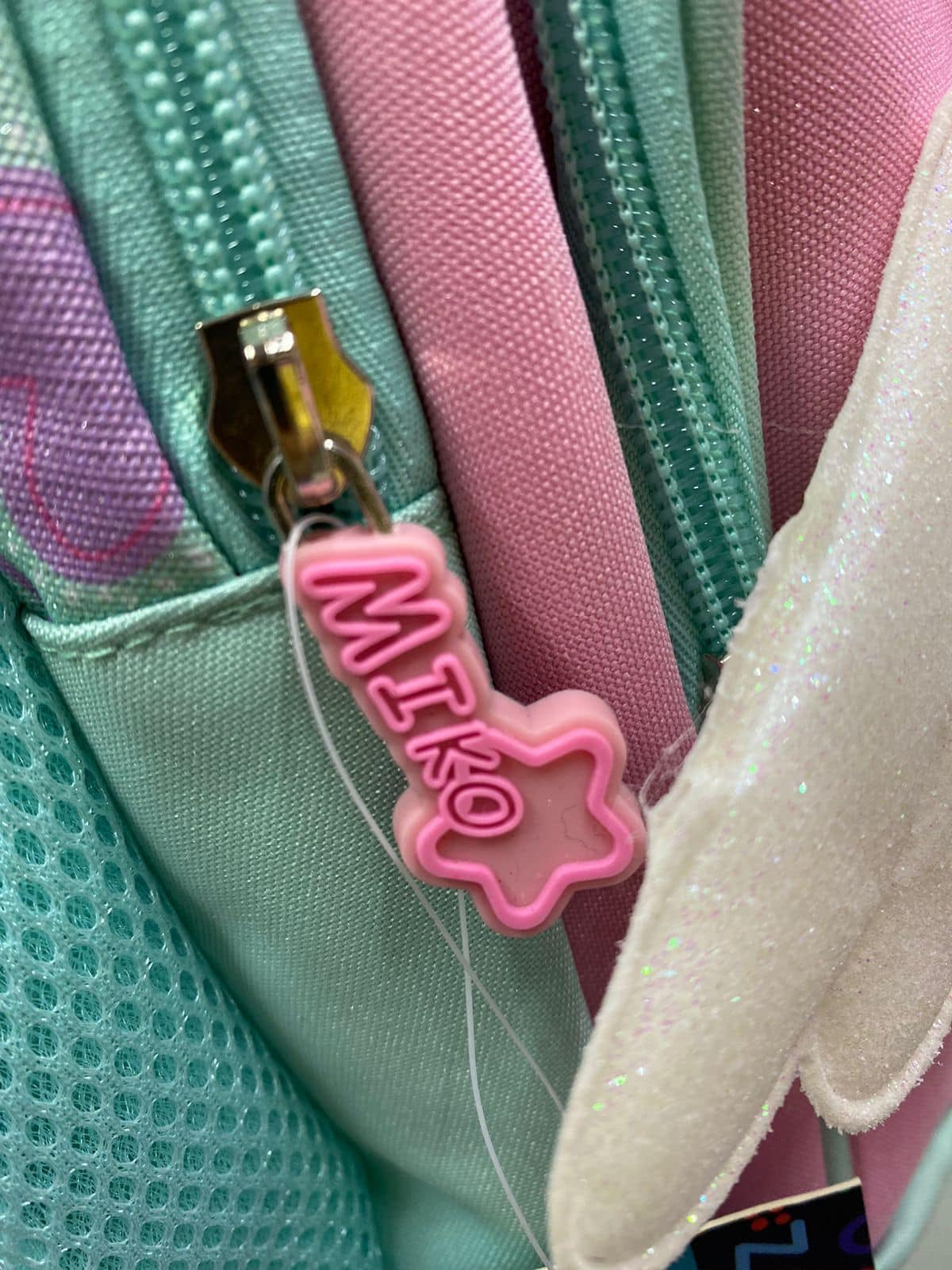 Mochila juvenil corazón con alas miko