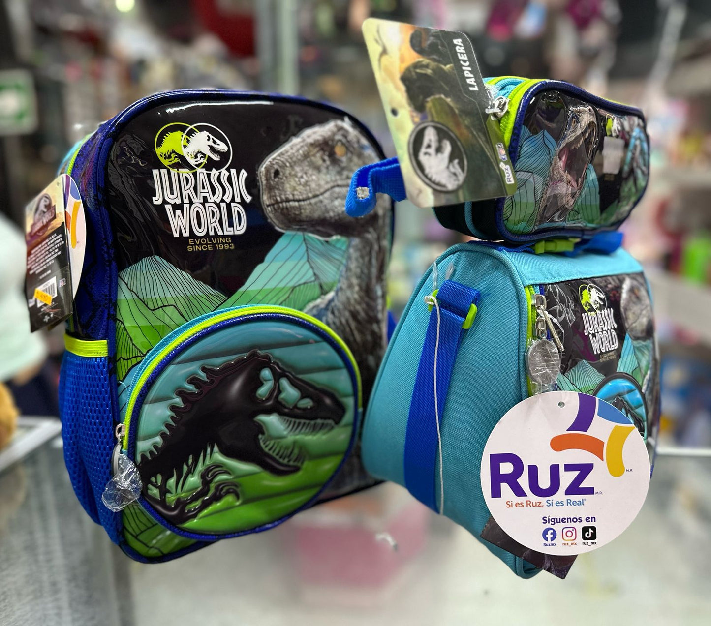 Combo kinder Jurassic world Ruz