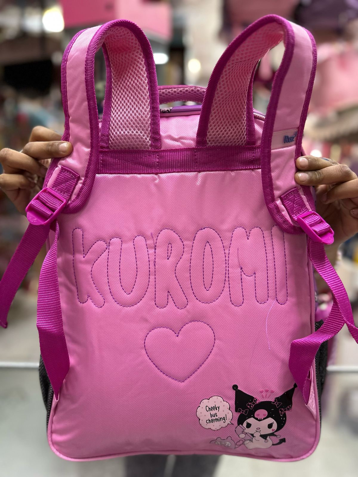 Mochila primaria Kuromi agujetas Ruz