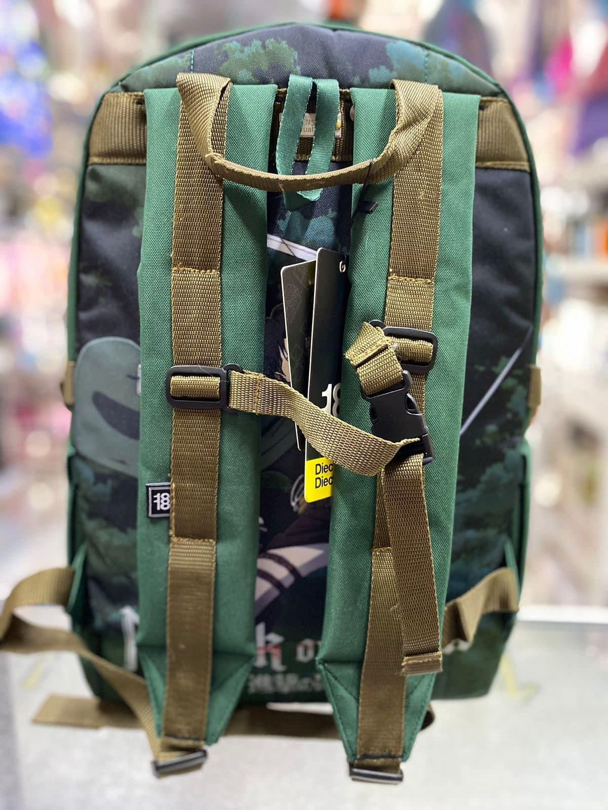 MOCHILA JUVENIL ATTACK ON TITAN CHENSON