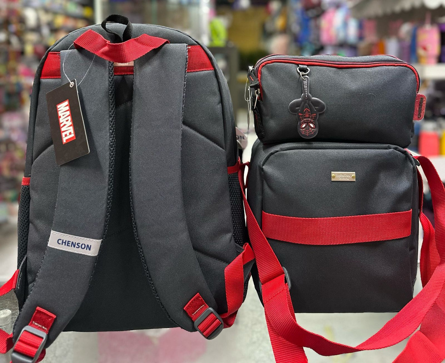 Combo juvenil Miles Morales llavero Chenson