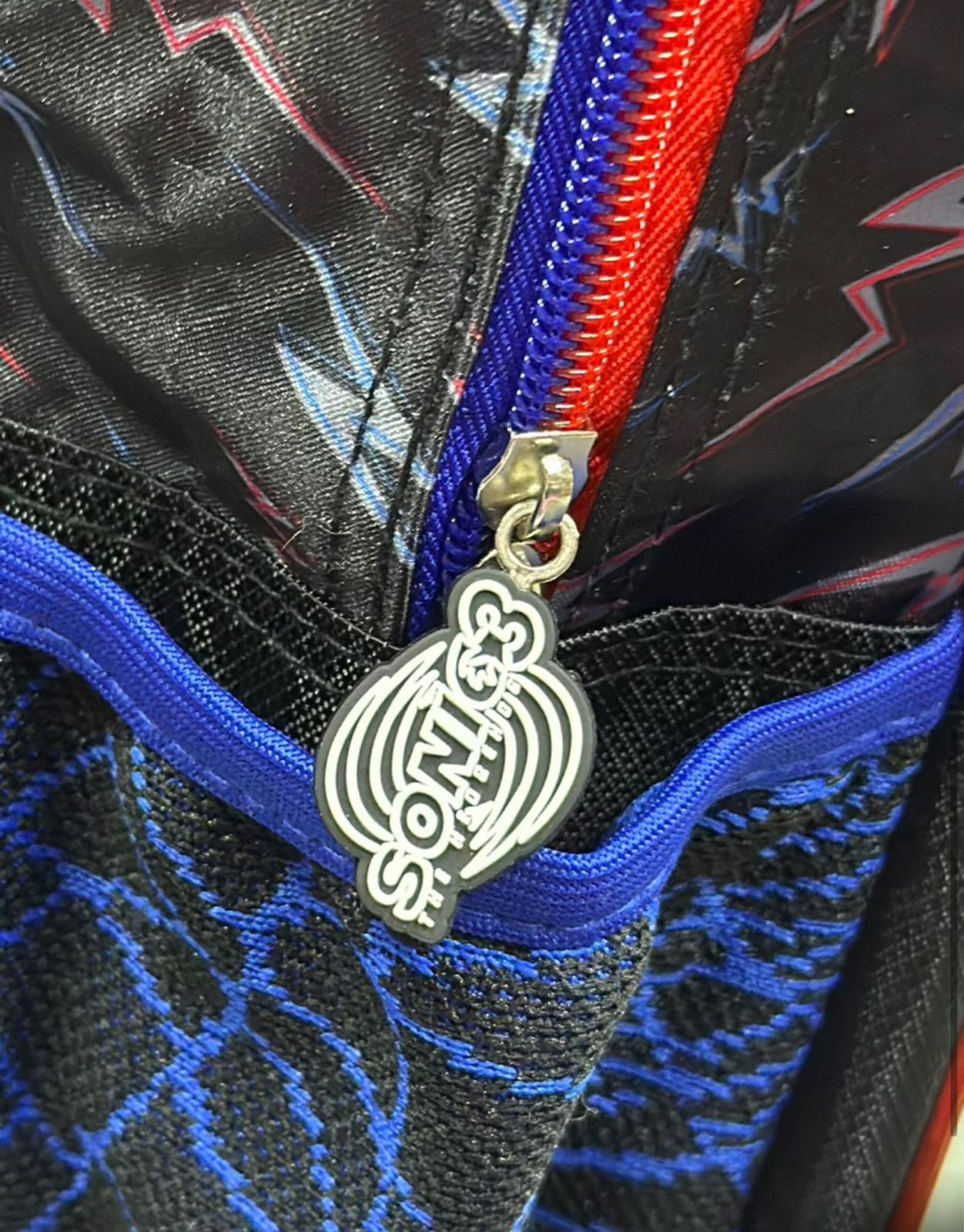 Mochila primaria Sonic/Shadow Ruz